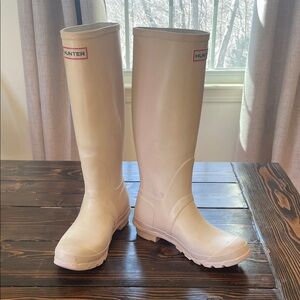 Hunter Tall Rain Boots in Blush Pink